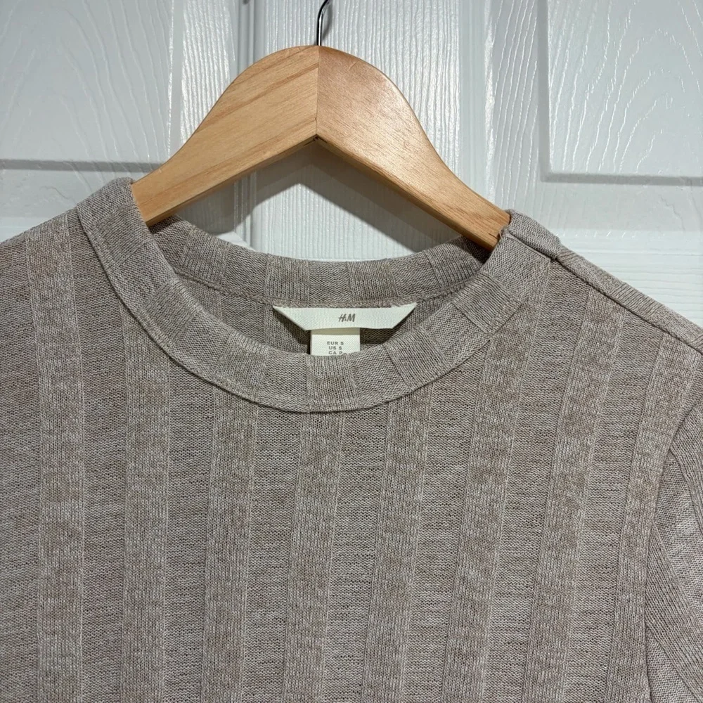 2/$25 H&M Elegant Long Sleeve Beige Ribbed Knit Dress with Side Slit - Picture 5 of 11
